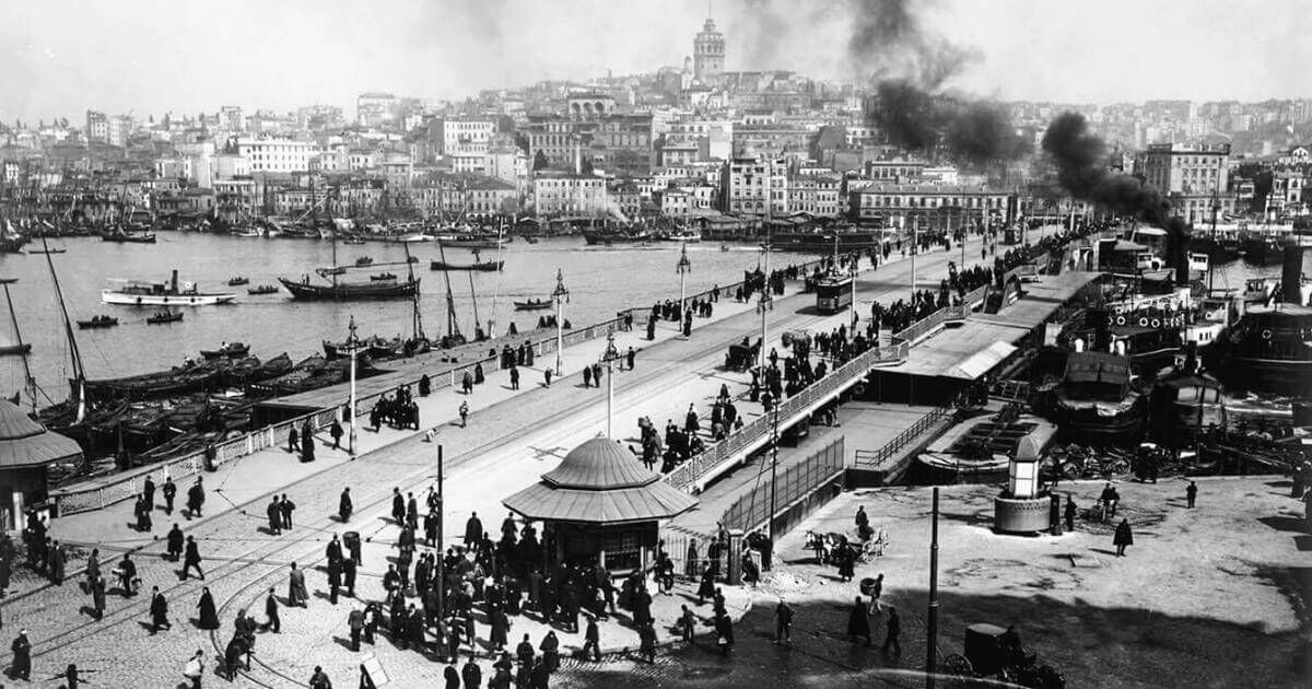 Sultan Abdülmecid hediye ettiği saatle 175 yıldır kendini hatırlatıyor: Cağaloğlu Anadolu Lisesi'nde bir padişah yadigarı Sultan Abdülmecid hediye ettiği saatle 175 yıldır kendini hatırlatıyor: Cağaloğlu Anadolu Lisesi'nde bir padişah yadigarı - 9. Resim