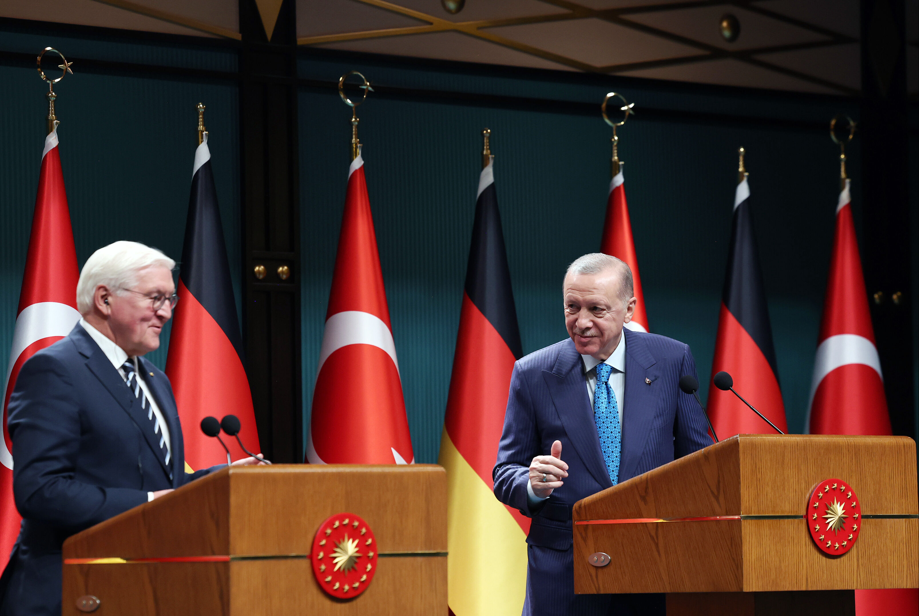 Erdoğan ve Steinmeier'den ortak Filistin mesajı: Trump'ın sürgün planı kesinlikle kabul edilemez Erdoğan ve Steinmeier'den ortak Filistin mesajı: Trump'ın sürgün planı kesinlikle kabul edilemez - 2. Resim