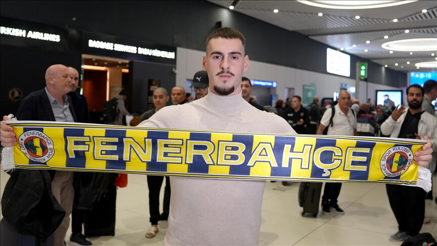 Fenerbahçe’de Ognjen Mimovic şoku! Geldiği gibi gidiyor Fenerbahçe’de Ognjen Mimovic şoku! Geldiği gibi gidiyor - 1. Resim