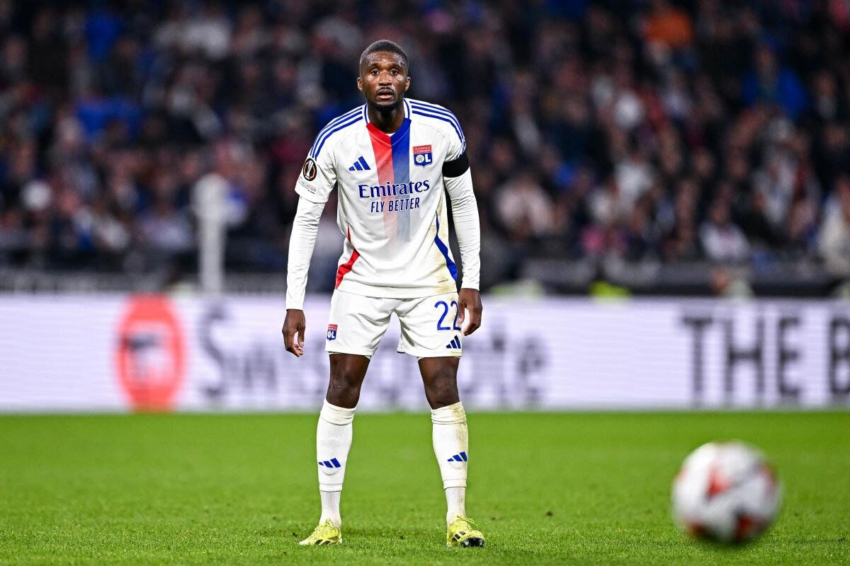 Galatasaray'dan Clinton Mata için teklif! Lyon jet hızıyla cevap verdi Galatasaray'dan Clinton Mata için teklif! Lyon jet hızıyla yanıtını iletti - 1. Resim