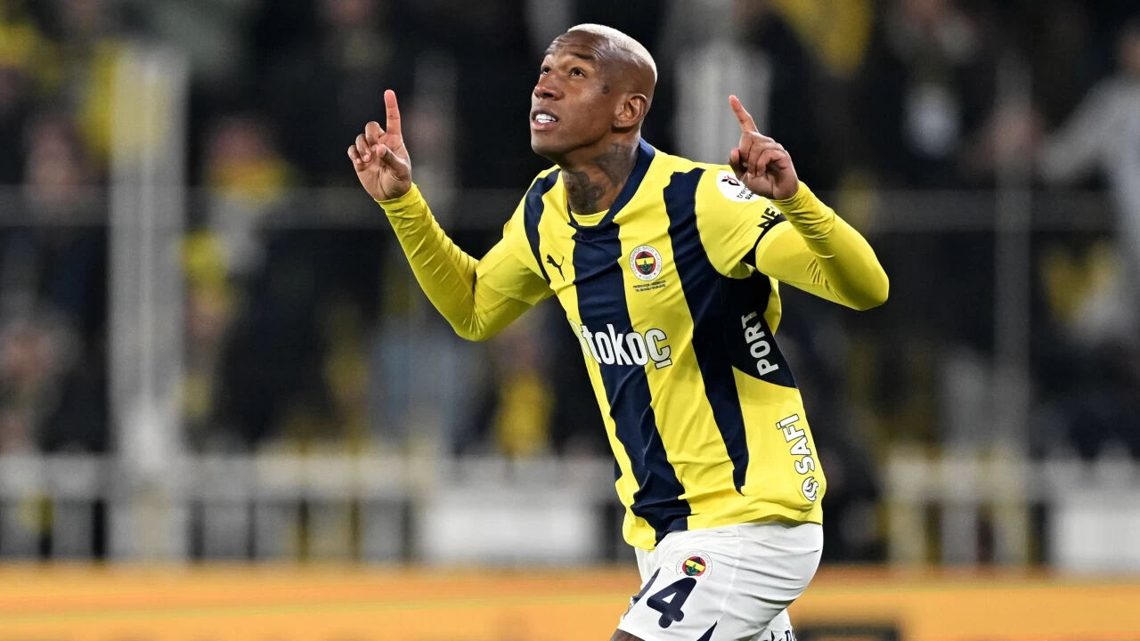 Talisca ilk 11'de mi? Fenerbahçe - Erzurumspor maçında oynayacak mı? Fenerbahçe - Erzurumspor maç kadrosu belli oldu! - 1. Resim