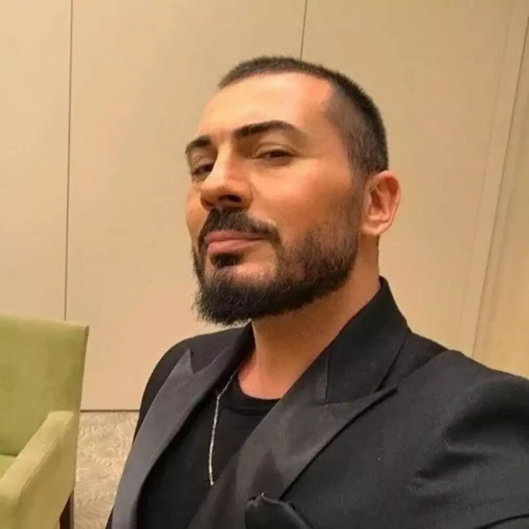 Ünlü şarkıcı Rober Hatemo Alaçatı'daki arazisini neden satmak zorunda kaldığını açıkladı - 2. Resim