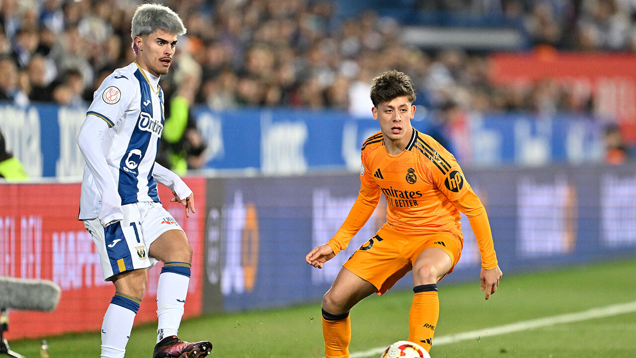 Arda Güler ilk 11'de başladı, eleştiri oklarının hedefi oldu!  Arda Güler ilk 11'de başladı, eleştiri oklarının hedefi oldu!