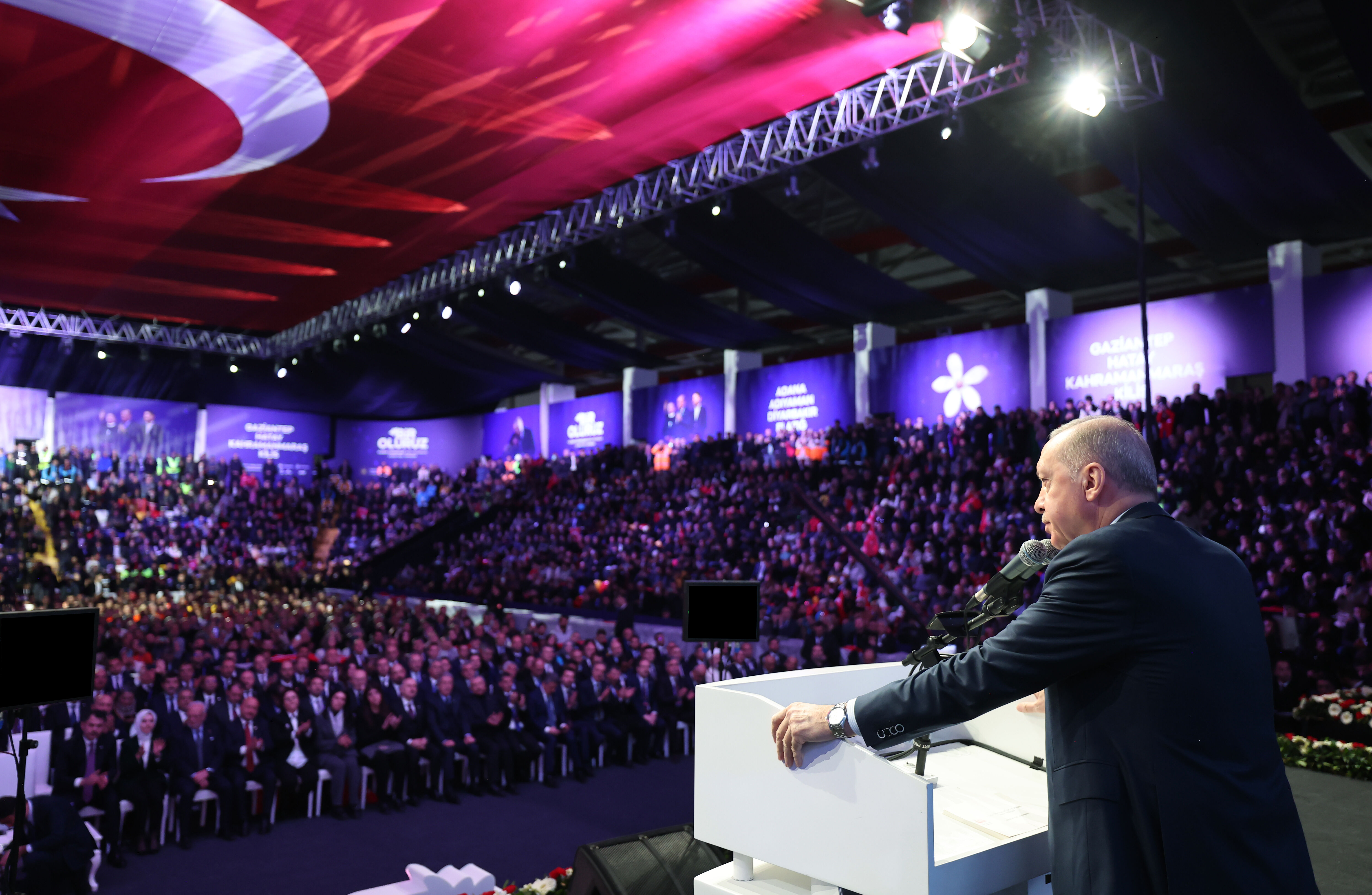 Asrın felaketinde ikinci yıl! Cumhurbaşkanı Erdoğan: Yıl sonuna kadar 453 bin konut teslim edilecek Cumhurbaşkanı Erdoğan: Yıl sonuna kadar 453 bin konut teslim edilecek - 2. Resim