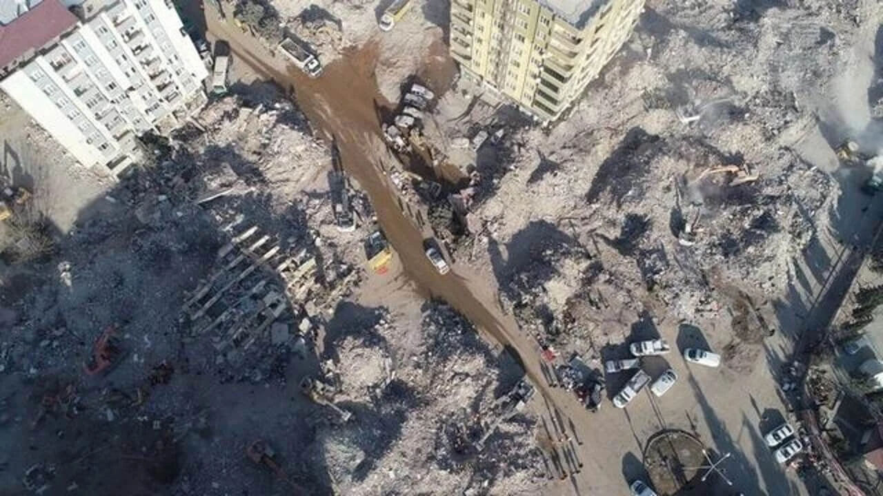 Ebrar Sitesi müteahhidi Tevfik Tepebaşı kimdir, nereli? Kahramanmaraş depremi ikinci yıldönümünde yeniden gündeme geldi Ebrar Sitesi müteahhidi Tevfik Tepebaşı kimdir, nereli? Kahramanmaraş depremi ikinci yıldönümünde yeniden gündeme geldi - 3. Resim