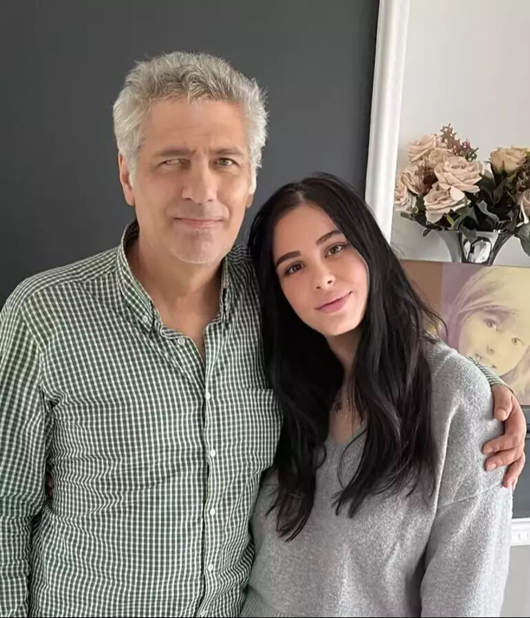 Ferdi Tayfur'un vasiyeti açıklandı! Kızı Tuğçe Tayfur ateş püskürdü Ferdi Tayfur'un vasiyeti açıklandı! Kızı Tuğçe Tayfur ateş püskürdü - 3. Resim