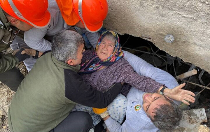 Her birinin hikayesi yürek dağlıyor! 6 Şubat depremlerinin ardından hafızalara kazındılar Her birinin hikayesi yürek dağlıyor! 6 Şubat depremlerinin ardından hafızalara kazındılar - 6. Resim