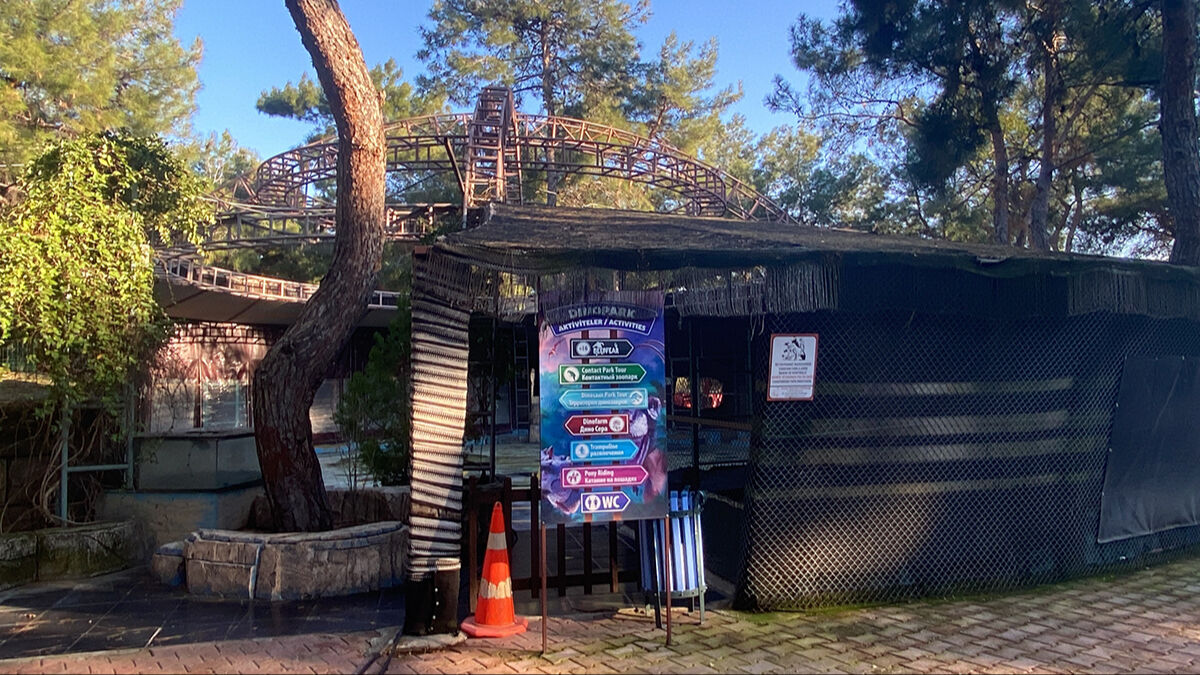 Oyun parkında skandal değişiklik! Antalya'da tuvaleti mescide dönüştürdüler - 9. Resim