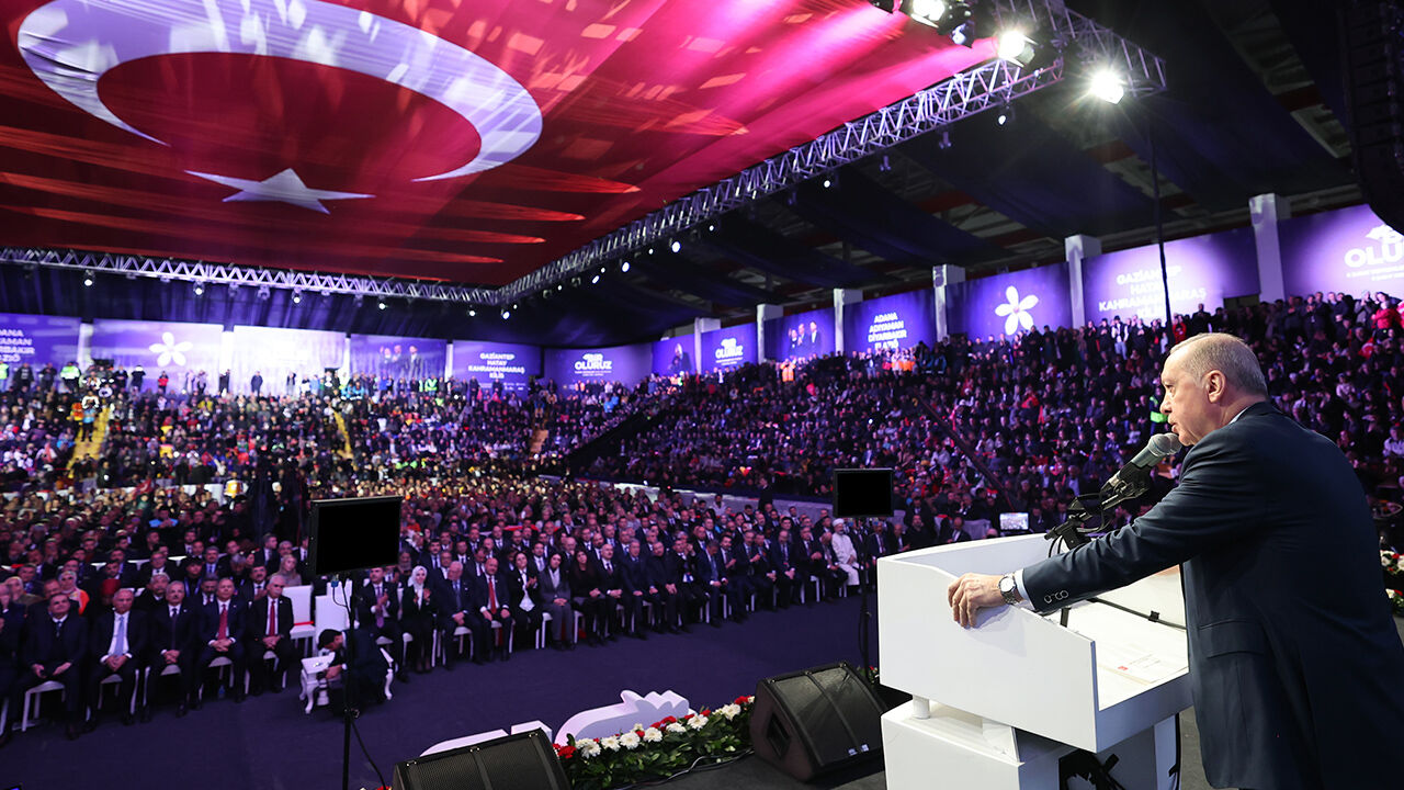 Vatandaşın gassal olduğunu duyan Cumhurbaşkanı Erdoğan espriyi patlattı Vatandaşın gassal olduğunu duyan Cumhurbaşkanı Erdoğan espriyi patlattı - 1. Resim