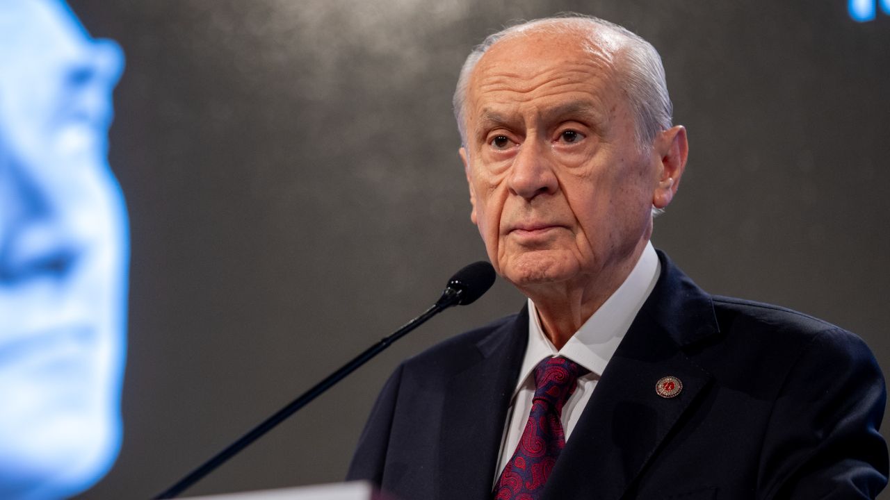 Ameliyat olan Devlet Bahçeli&#039;den ilk açıklama