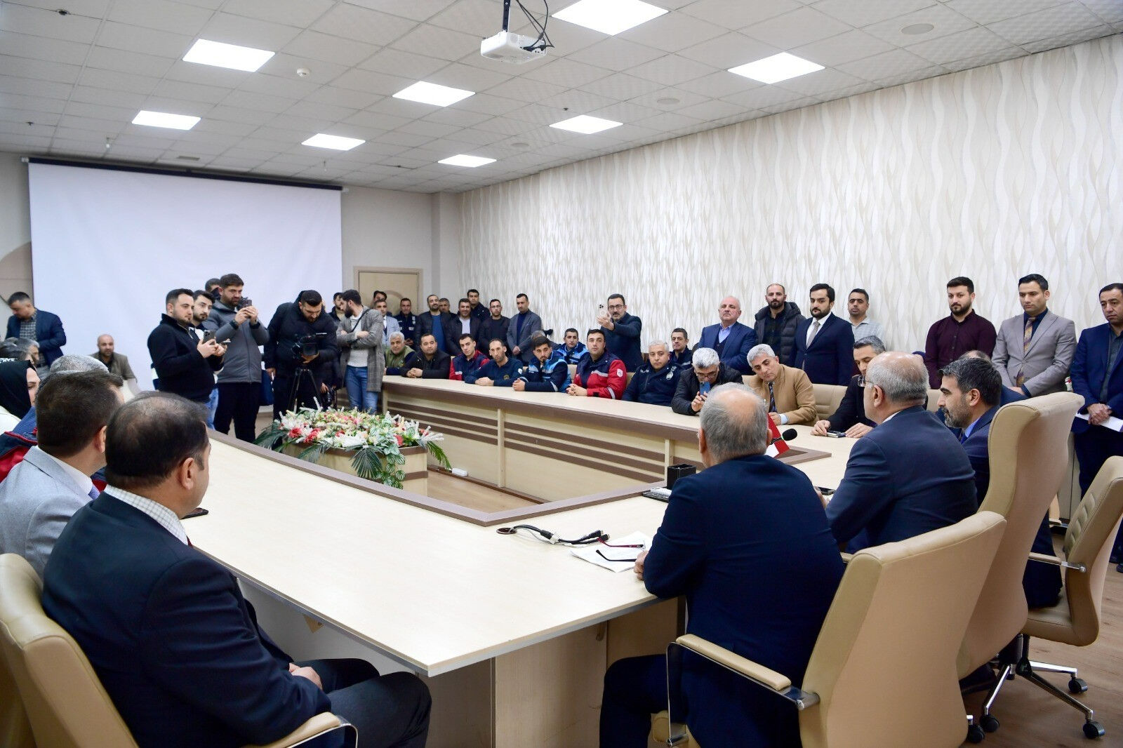 Belediye çalışanlarına zam yaptı! En düşük maaş 46 bin TL oldu, ikramiye de var - 3. Resim