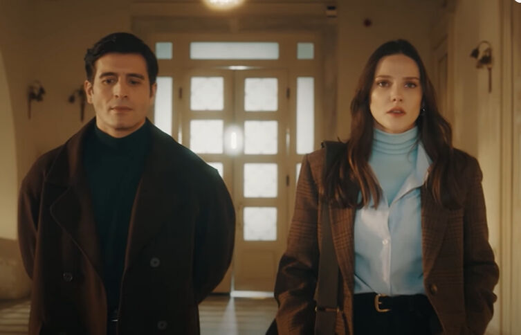 Bir Zamanlar İstanbul dizisi oyuncuları kim? Alina Boz ve Cihangir Ceyhan başrollerde Bir Zamanlar İstanbul dizisi oyuncuları kim? Alina Boz ve Cihangir Ceyhan başrollerde - 1. Resim