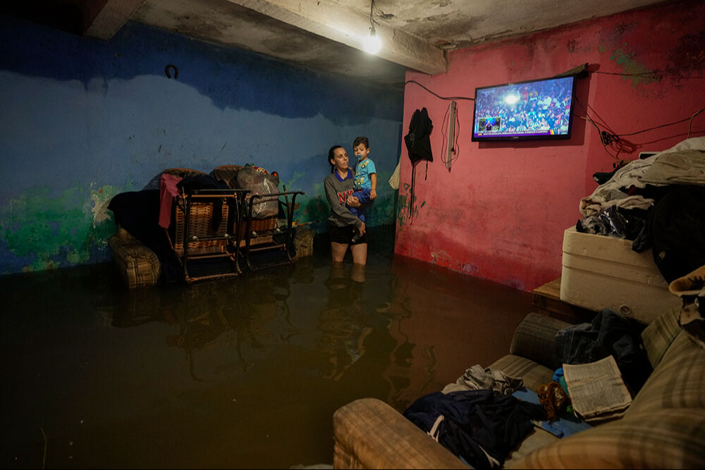 Brezilya'yı sel vurdu! 90 aile tahliye edildi, çok sayıda ölü var - 1. Resim