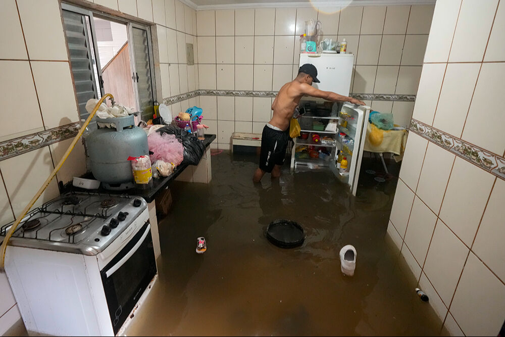 Brezilya'yı sel vurdu! 90 aile tahliye edildi, çok sayıda ölü var - 4. Resim