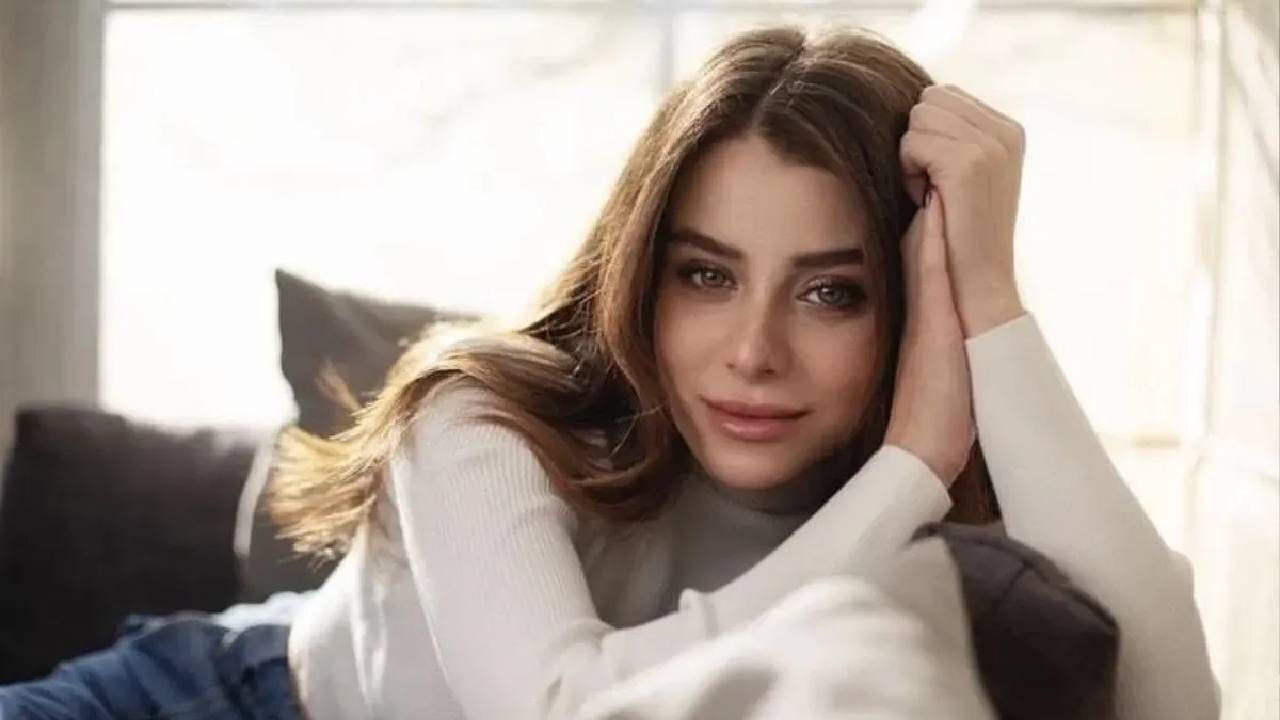 İlayda Alişan kimdir, kaç yaşında? Rolü için tesettüre girmesiyle gündem oldu - 1. Resim