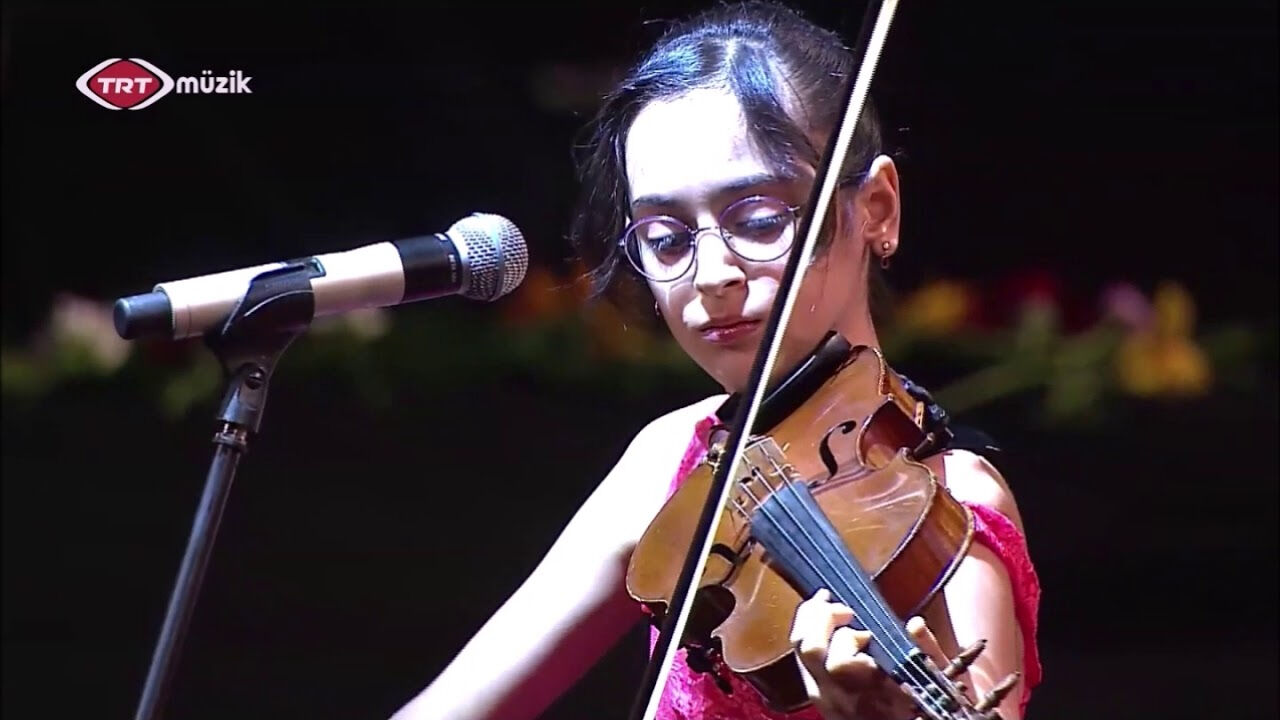 Laçin Akyol kimdir, neden öldü? Ünlü keman sanatçısıydı - 1. Resim