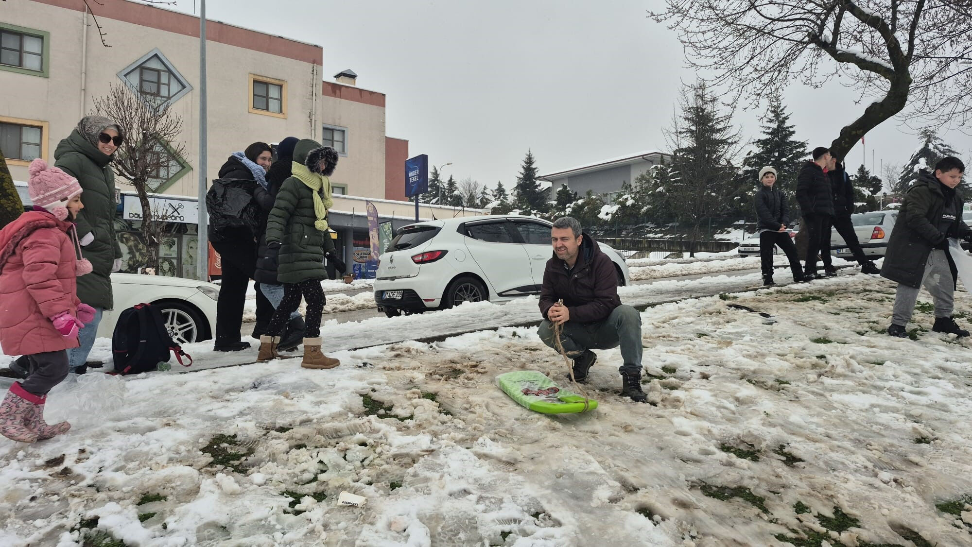 Memleketin dört bir yanı beyaza büründü! Meteoroloji uyarmıştı: Kar yarım metreye ulaştı Memleketin dört bir yanı beyaza büründü! Meteoroloji uyarmıştı: Kar yarım metreye ulaştı - 3. Resim