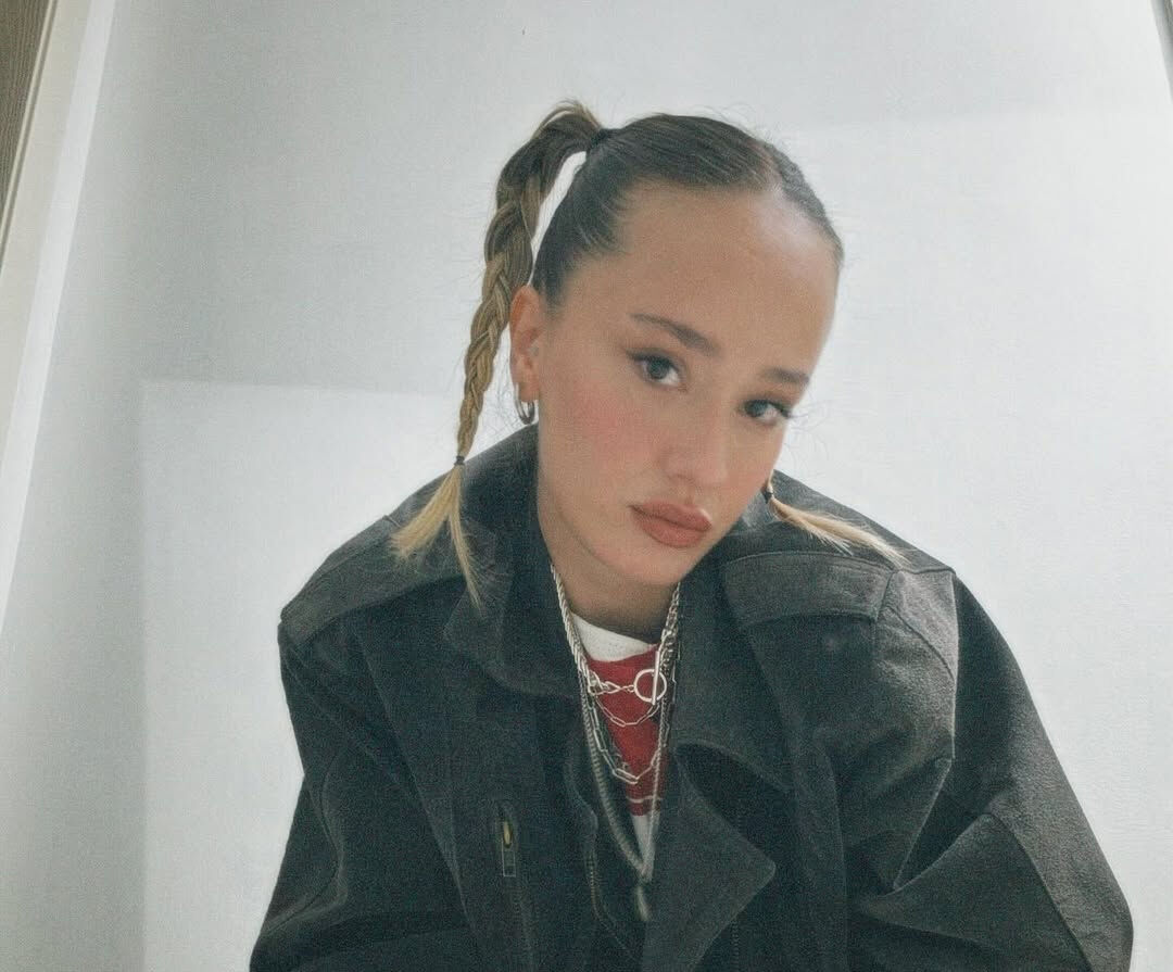 Müge Bayramoğlu kimdir? Kızılcık Şerbeti'ne Defne karakteriyle geliyor Müge Bayramoğlu kimdir? Kızılcık Şerbeti'ne Defne karakteriyle geliyor - 1. Resim