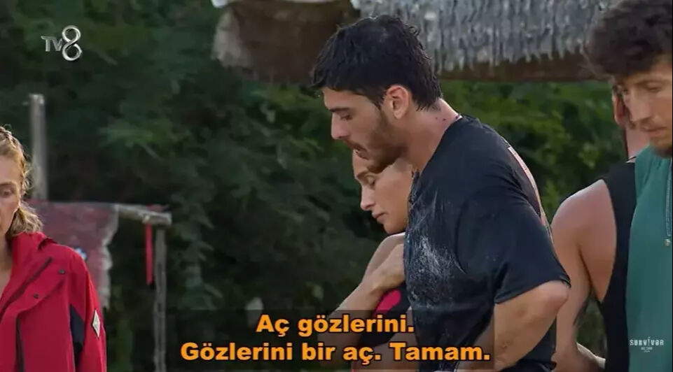 Survivor'da olaylı anlar! Yarışmacı yere yığıldı: Sağlık durumu ise... - 3. Resim