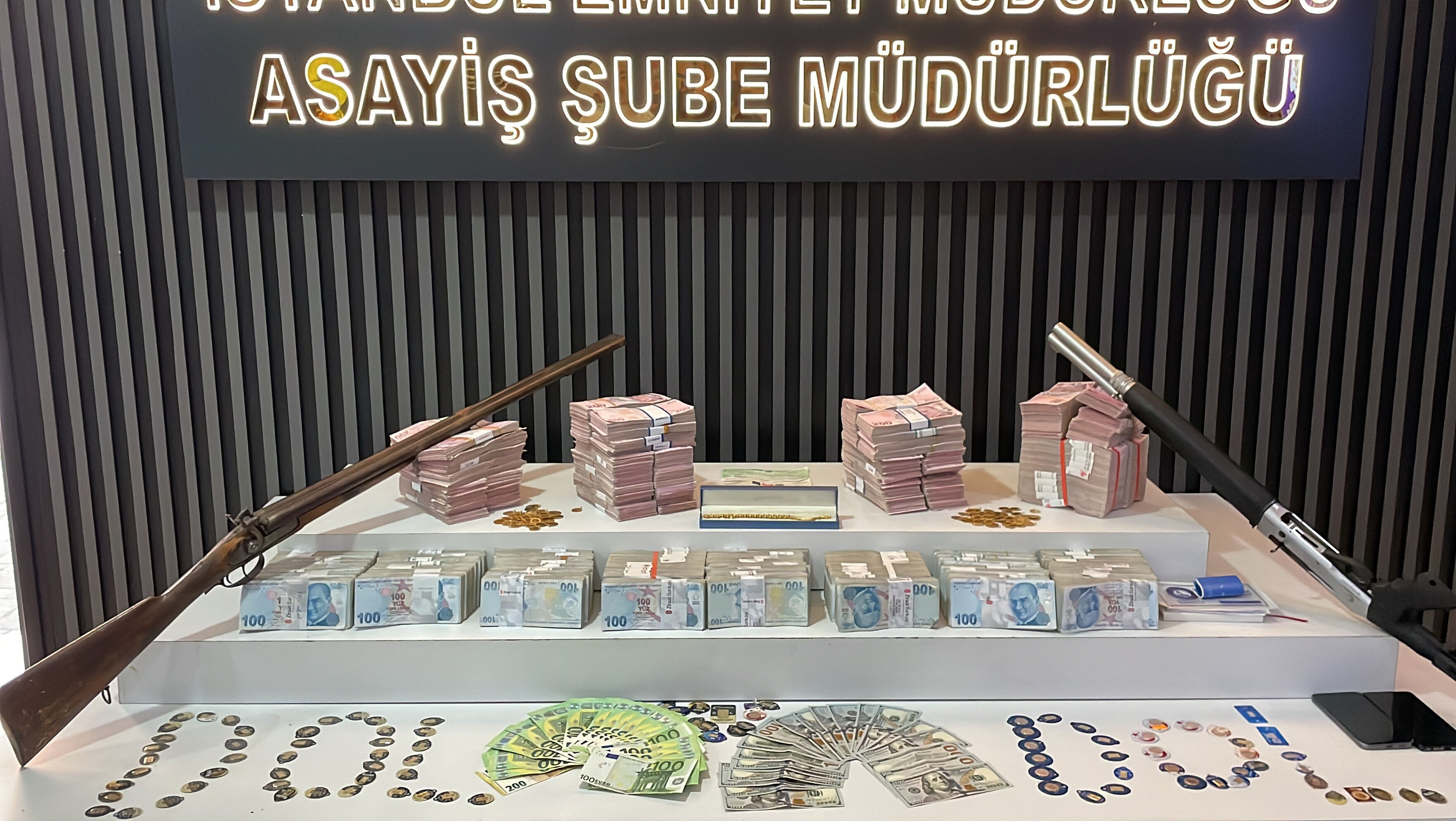 Ucuz araç almak isteyenleri avladılar, 60 milyon lira dolandırdılar - 1. Resim