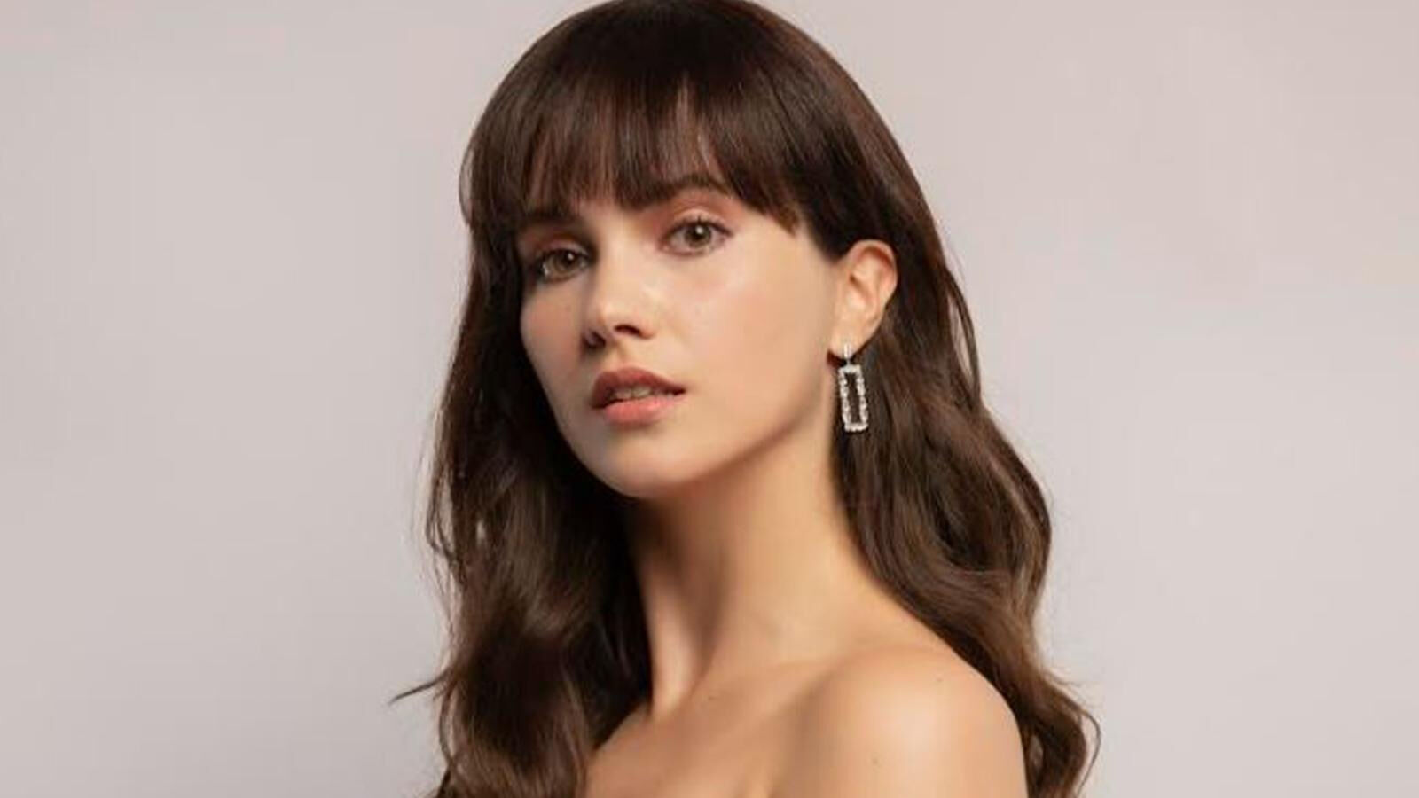 Ünlü oyuncu Almida Ada evleniyor! İşte müstakbel eşi... - 1. Resim