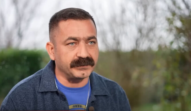 Yemekteyiz Ferdi Işık kimdir? Zuhal Topal'la Yemekteyiz 5. gün yarışmacısı Yemekteyiz Ferdi Işık kimdir? Zuhal Topal'la Yemekteyiz 5. gün yarışmacısı - 1. Resim