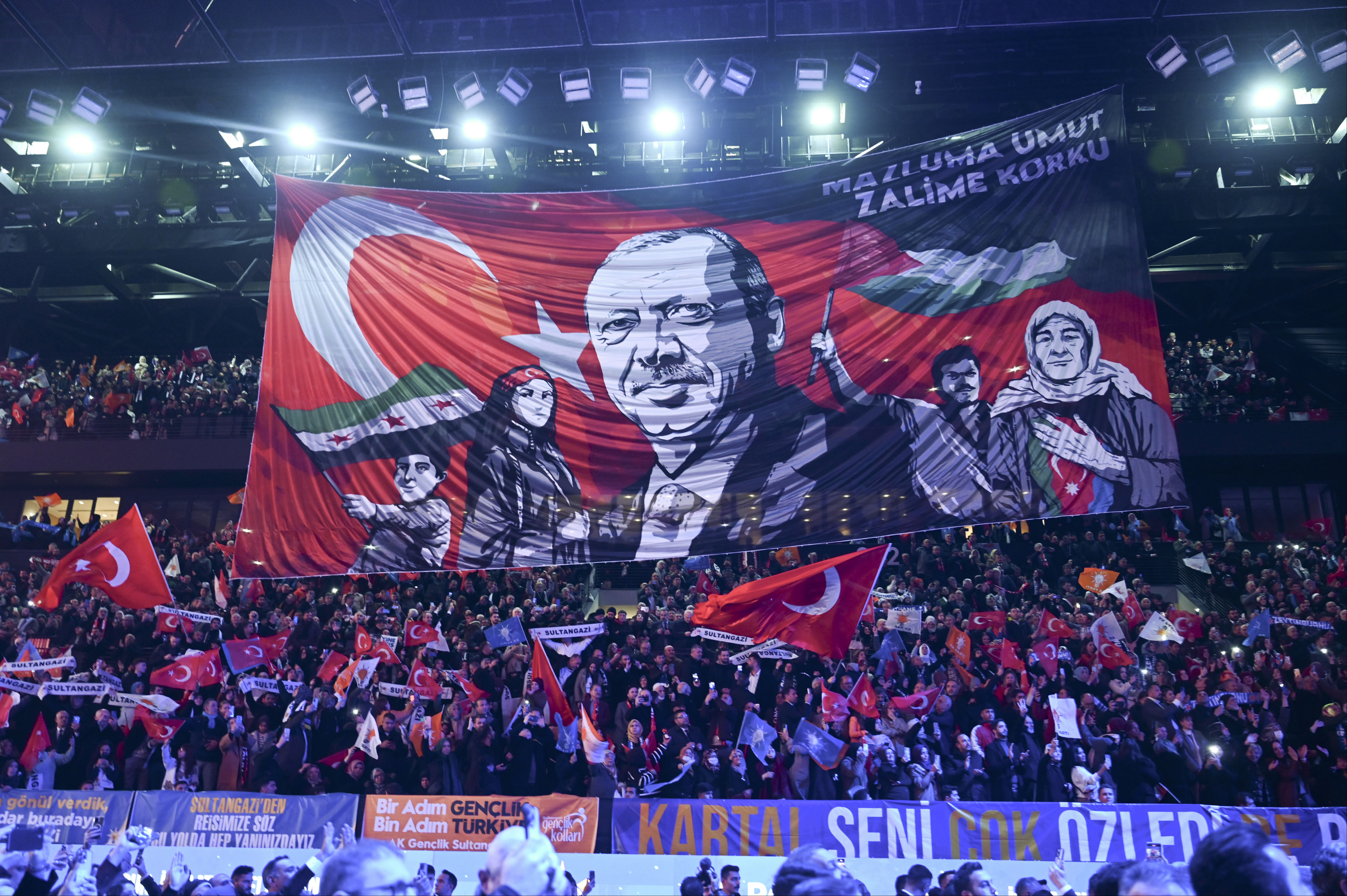 Özel’in sözleri gaflettir! AK Parti’den “Erdoğan sessiz kaldı” sözlerine tepki AK Parti'den Özgür Özel'e