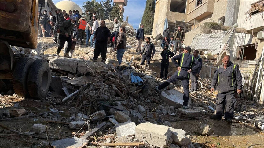 İsrail bir kez daha ateşkesi ihlal etti! Çok sayıda ölü var İsrail bir kez daha ateşkesi ihlal etti! Çok sayıda ölü var - 1. Resim