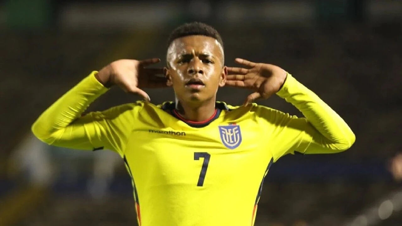 Keny Arroyo İstanbul'a ne zaman gelecek, uçak takip kodu ne? Beşiktaş'ın yeni transferi - 3. Resim