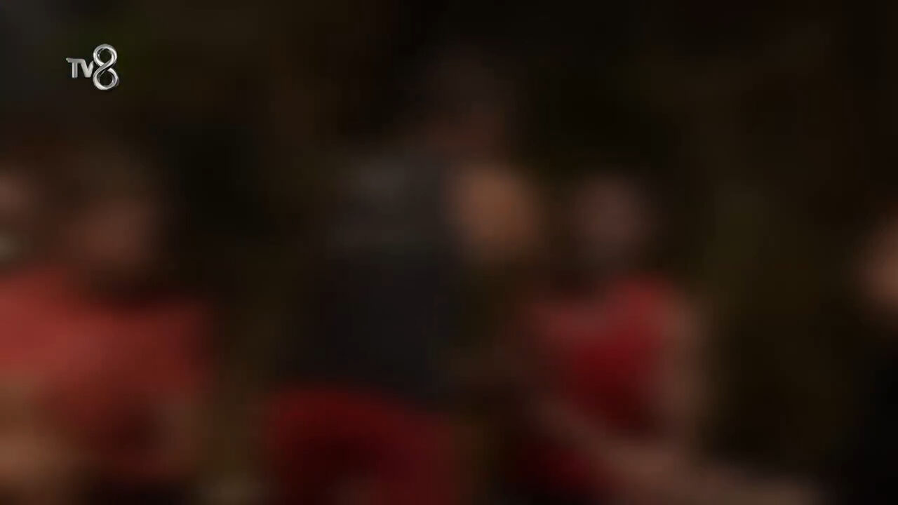 Survivor'da gerilim! Adem, Çılgın Sedat'ı yere fırlattı - 2. Resim