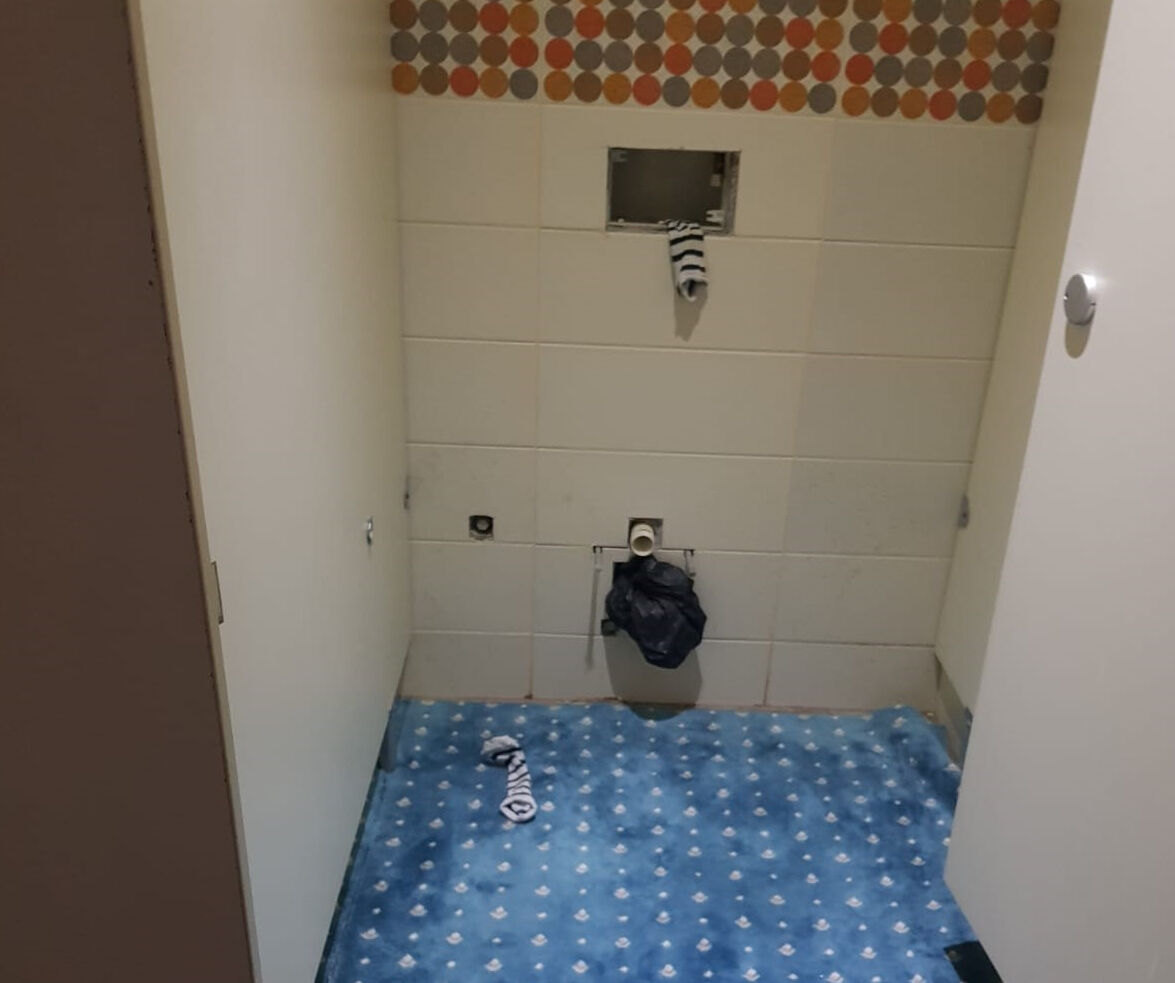 Tuvaleti mescide çevirdiler! Tepkilerin ardından kaymakamlık harekete geçti - 2. Resim