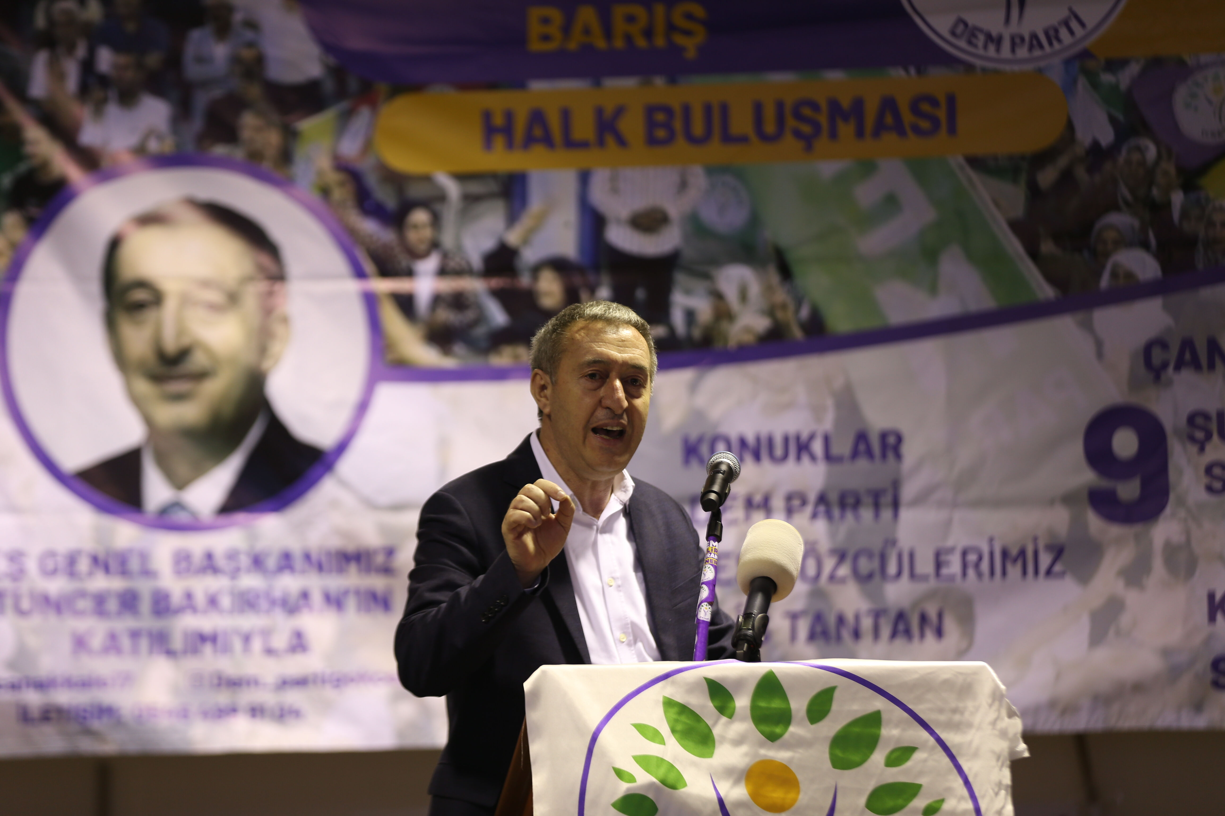 DEM Parti'den çarpıcı 'İmralı' çıkışı: Öcalan'ın çağrısında Çanakkale ruhu olacak - 1. Resim