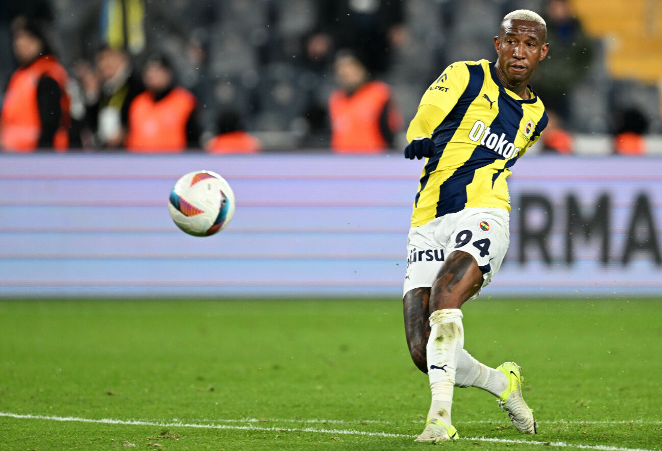 Fenerbahçe'de 4000. golü kim atacak? Taraftarlar merakla bekliyor Fenerbahçe'de 4000. golü kim atacak? Taraftarlar merakla bekliyor - 1. Resim