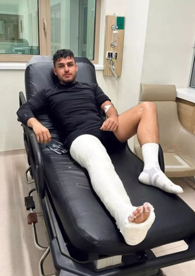 MasterChef Erim kaza geçirdi! O korkutan anların görüntüsü paylaşıldı MasterChef Erim kaza geçirdi! O korkutan anların görüntüsü paylaşıldı - 3. Resim