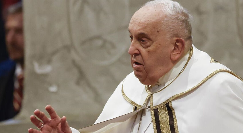 Papa Francis ayin sırasında fenalaştı! Nefesi kesildi, konuşmasını tamamlayamadı Papa Francis'in ayin sırasında fenalaştı! Nefesi kesildi, konuşmasını tamamlayamadı - 1. Resim