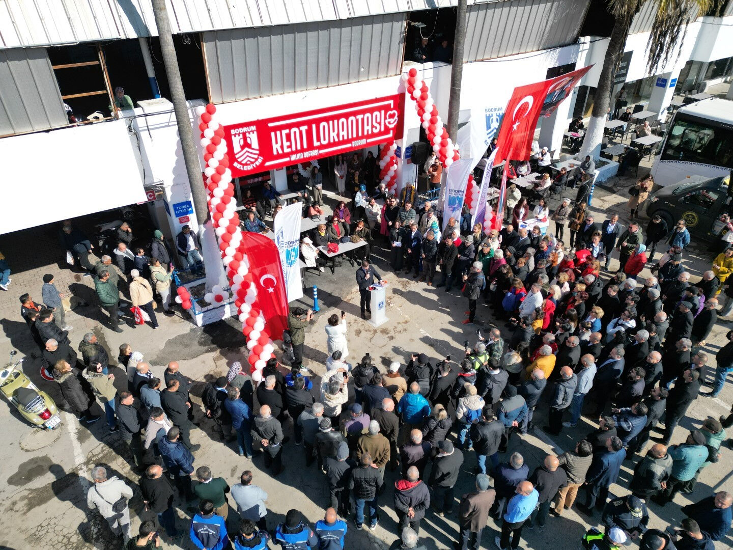 Belediyenin açtığı Kent Lokantası'na akın ettiler! 3 çeşit yemek 100 lira - 2. Resim