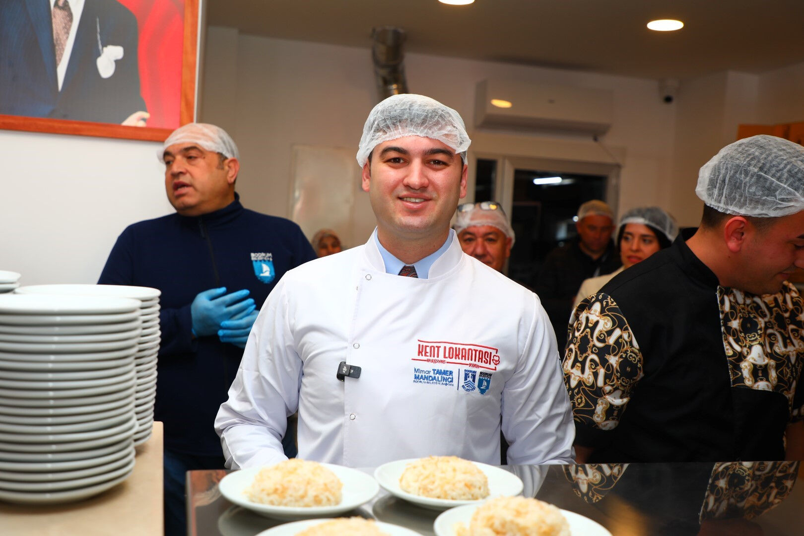 Belediyenin açtığı Kent Lokantası'na akın ettiler! 3 çeşit yemek 100 lira - 3. Resim