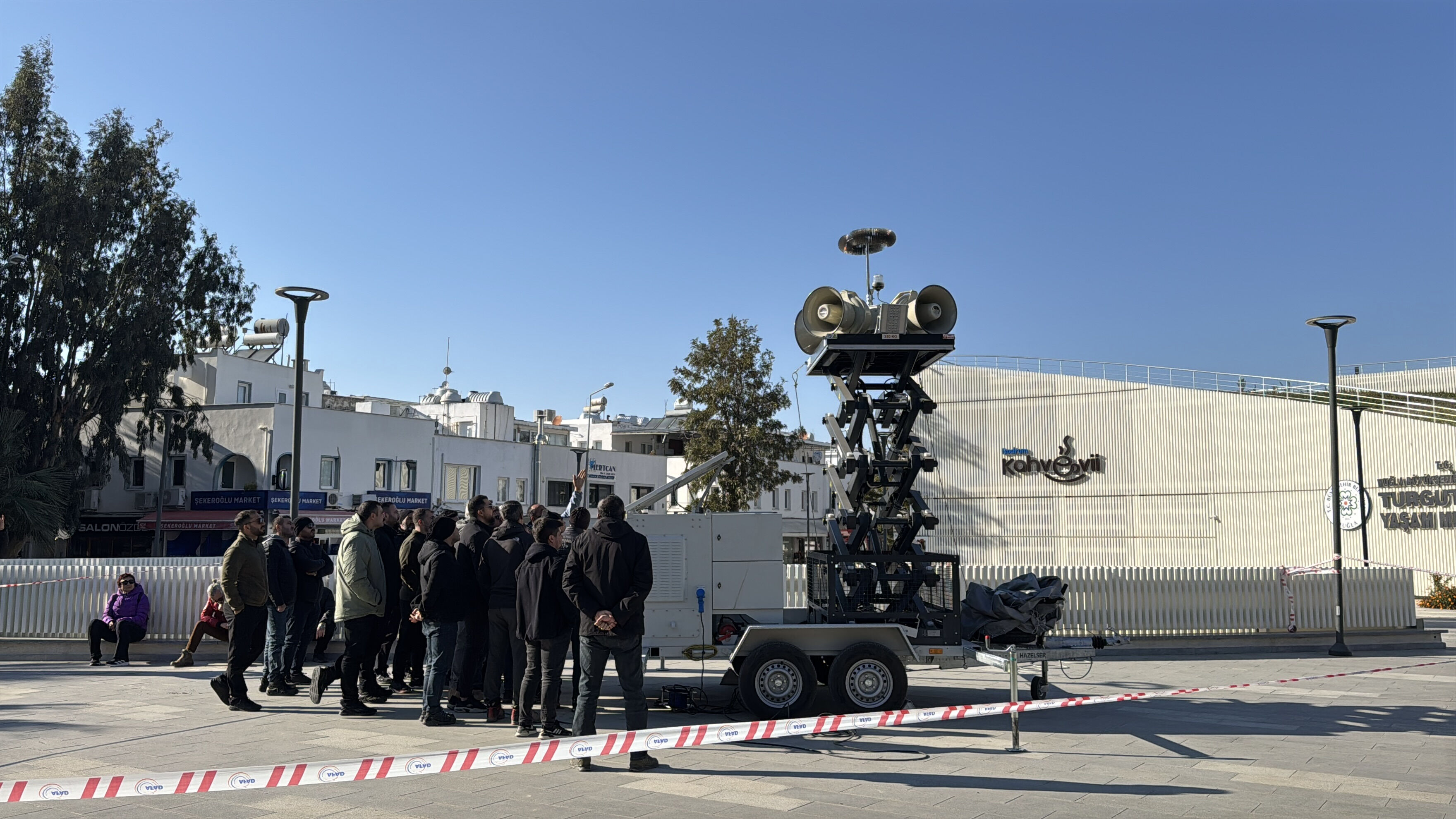 Ege Denizi'nde tsunami riski AFAD'ı alarma geçirdi! Bir ilde daha sirenler çalacak - 3. Resim
