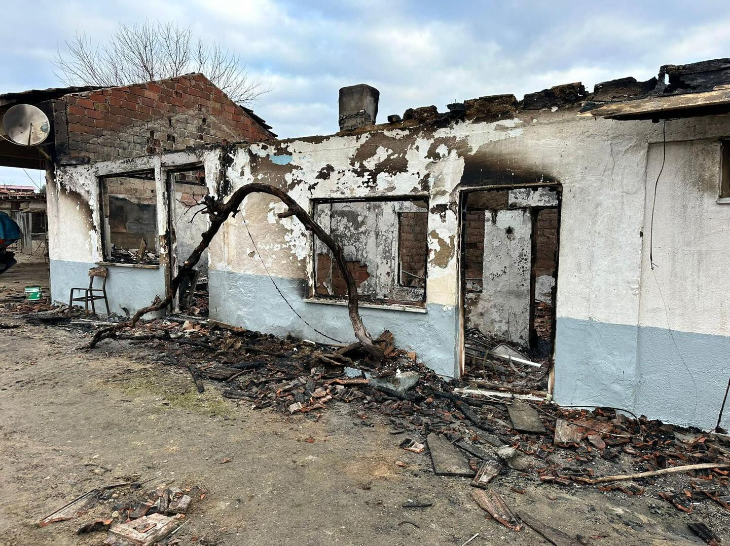 Ev küle döndü, alevlerin içinde kalan yaşlı kadın hayatını kaybetti - 2. Resim