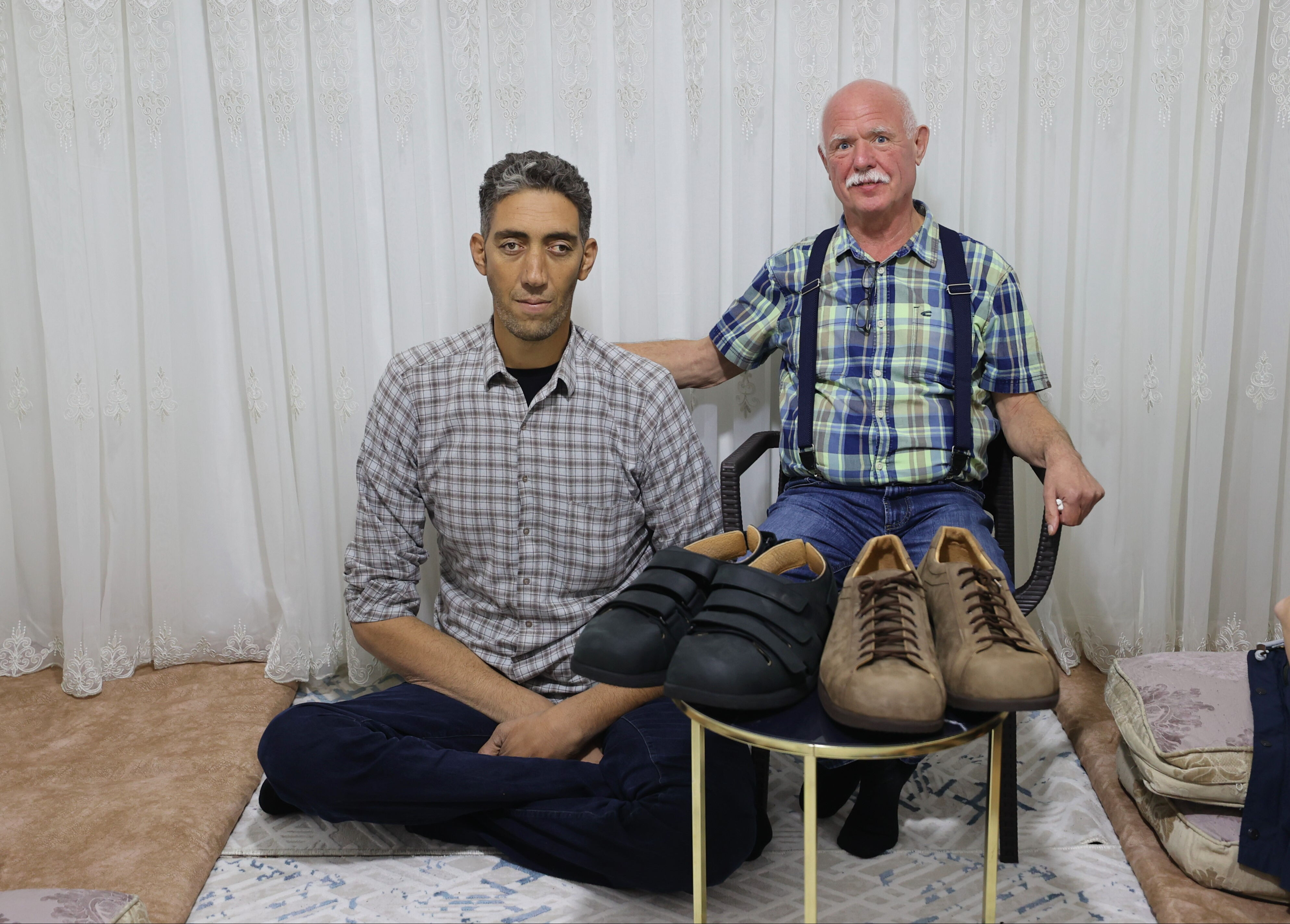 Guinness rekortmenine Almanya'dan teslimat! Yeni ayakkabılarıyla dünya yolculuğuna çıkacak Guinness rekortmenine Almanya'dan teslimat! Yeni ayakkabılarıyla dünya yolculuğuna çıkacak - 4. Resim