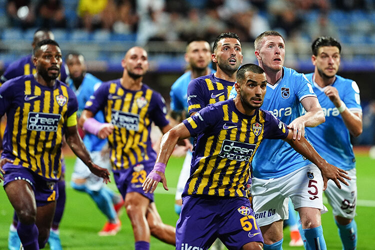 Muhtemel ilk 11 belli oldu! Trabzonspor - Eyüpspor maçı hangi kanalda, nerede izlenir, ne zaman, saat kaçta? İlk 11 belli oldu! Trabzonspor - Eyüpspor maçı hangi kanalda, nerede izlenir, ne zaman, saat kaçta? - 4. Resim