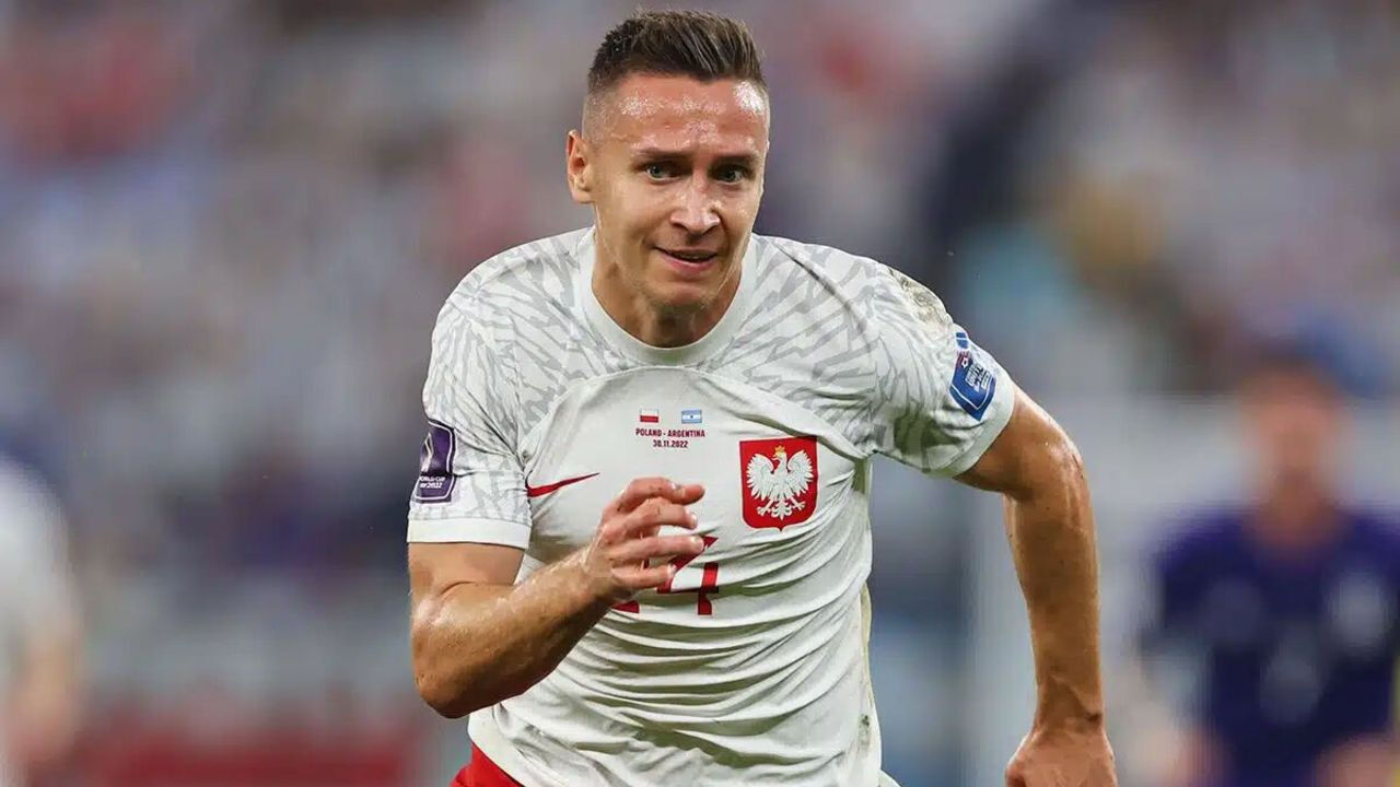 Przemyslaw Frankowski ne zaman İstanbul'a gelecek? Uçak iniş saati merak ediliyor Przemyslaw Frankowski ne zaman İstanbul'a gelecek? Uçak iniş saati merak ediliyor - 3. Resim