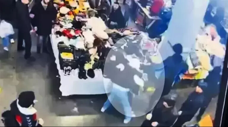 Saldırıya uğrayan ünlü şefin oğlu vefat etmişti! Mehmet Şef konu hakkında TGRT Haber'e konuştu! O sözlerle isyan etti Saldırıya uğrayan ünlü şefin oğlu vefat etmişti! Mehmet Şef konu hakkında TGRT Haber'e konuştu! O sözlerle isyan etti - 1. Resim