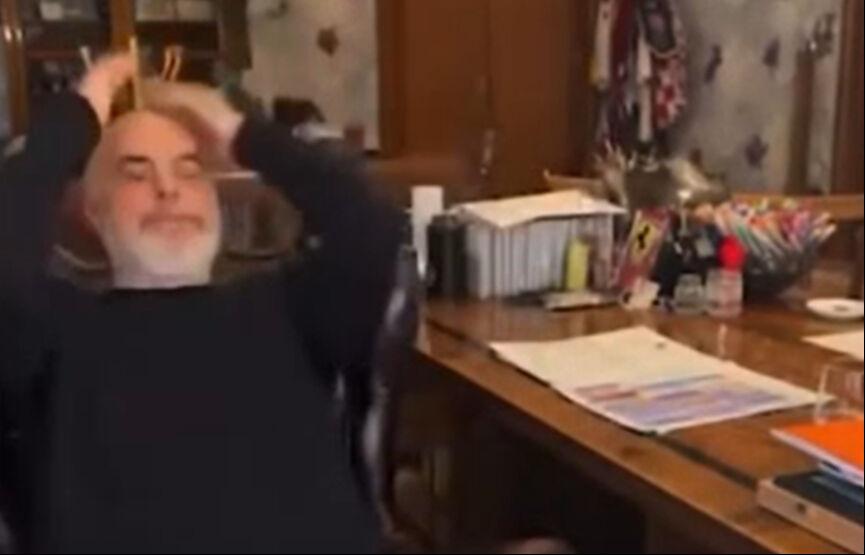 Arnavutluk Başbakanı sinirden küplere bindi! Canlı yayında küfür yağdırdı - 2. Resim