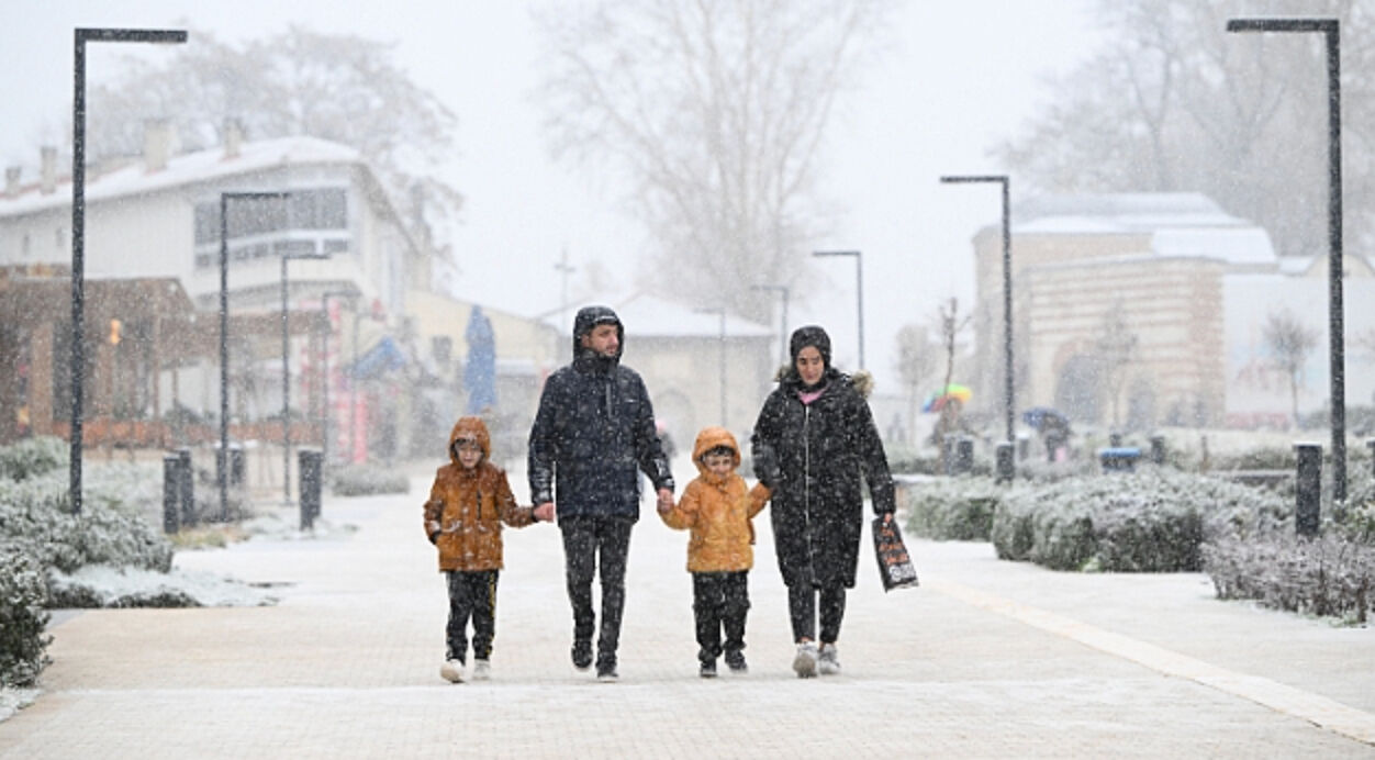 Başakşehir'de okullar tatil mi? İstanbul'da 9 ilçede kar tatili ilan edildi! - 3. Resim