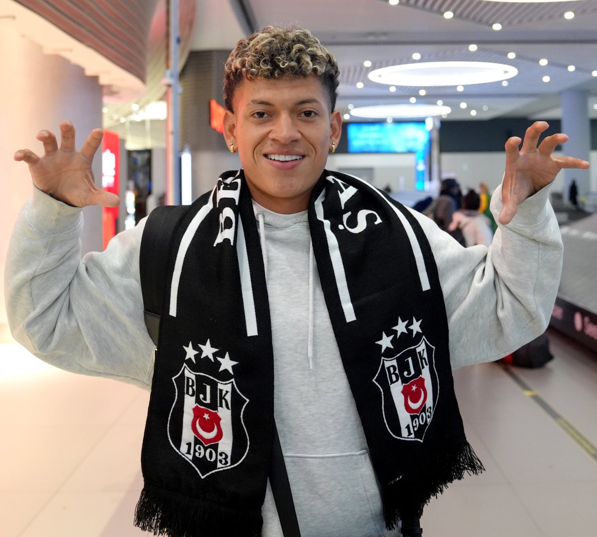Beşiktaş'ın yeni transferi Elan Ricardo İstanbul'a geldi! - 1. Resim