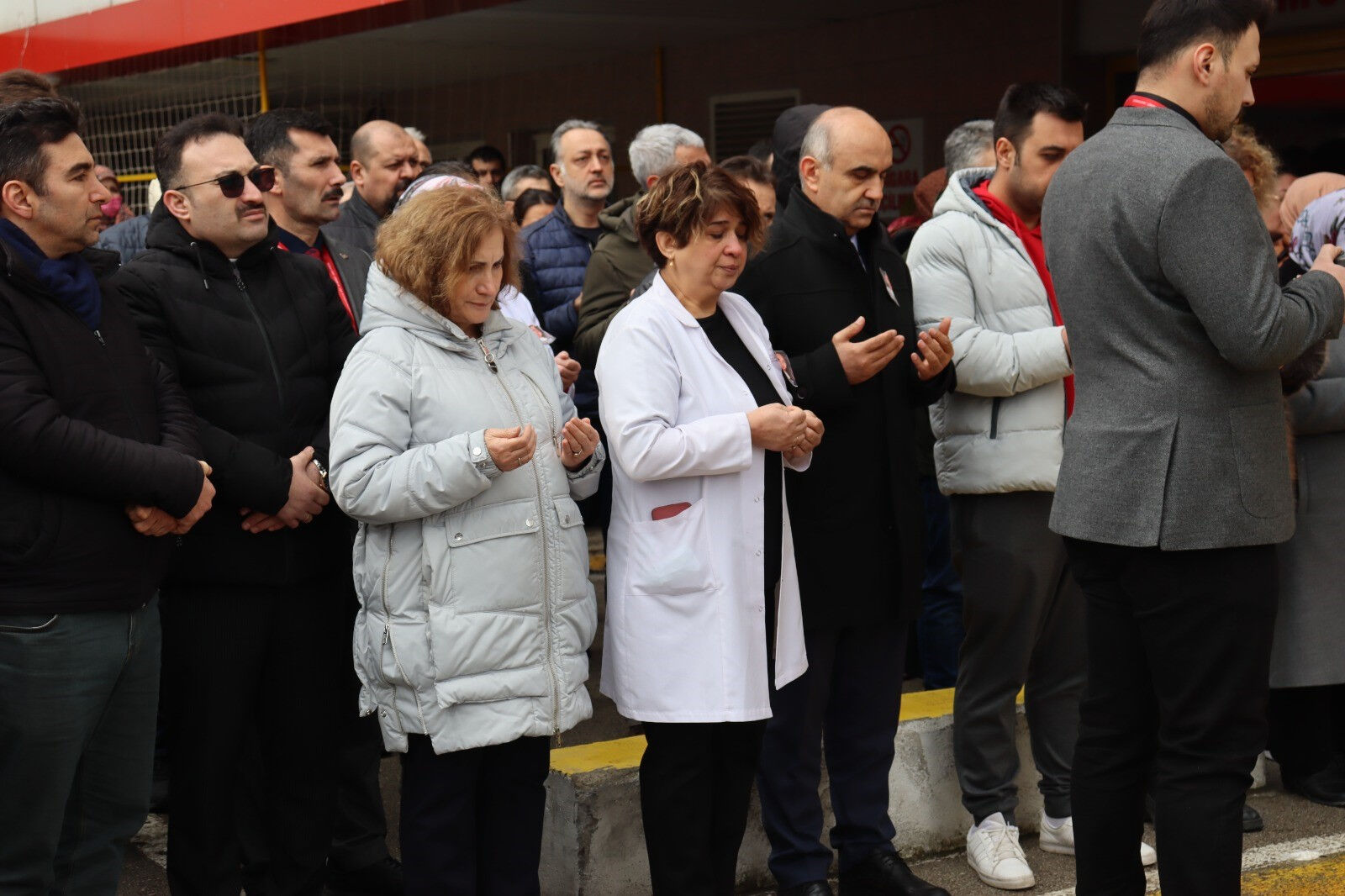 Domuz gribi kabusu geri döndü! Hemşire Minecan Tek 6 günde can verdi Domuz gribi kabusu geri döndü! Hemşire Minecan Tek 6 günde can verdi - 3. Resim