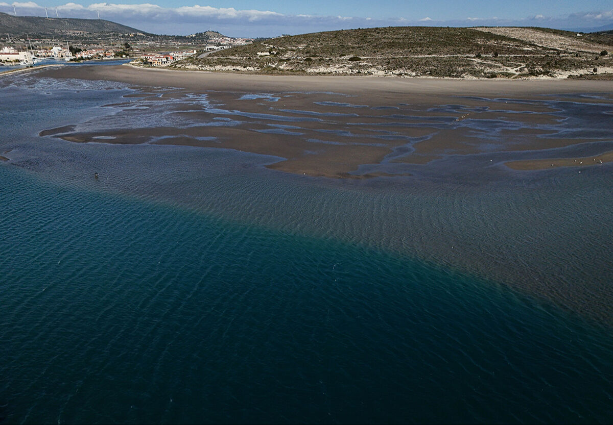 Ege Denizi'nde neler oluyor? Böyle bir şey yıllardır görülmedi... İzmir ve Aydın'da deniz 300 metre çekildi Ege Denizi'nde neler oluyor? Böyle bir şey yıllardır görülmedi... İzmir ve Aydın'da deniz 300 metre çekildi - 5. Resim
