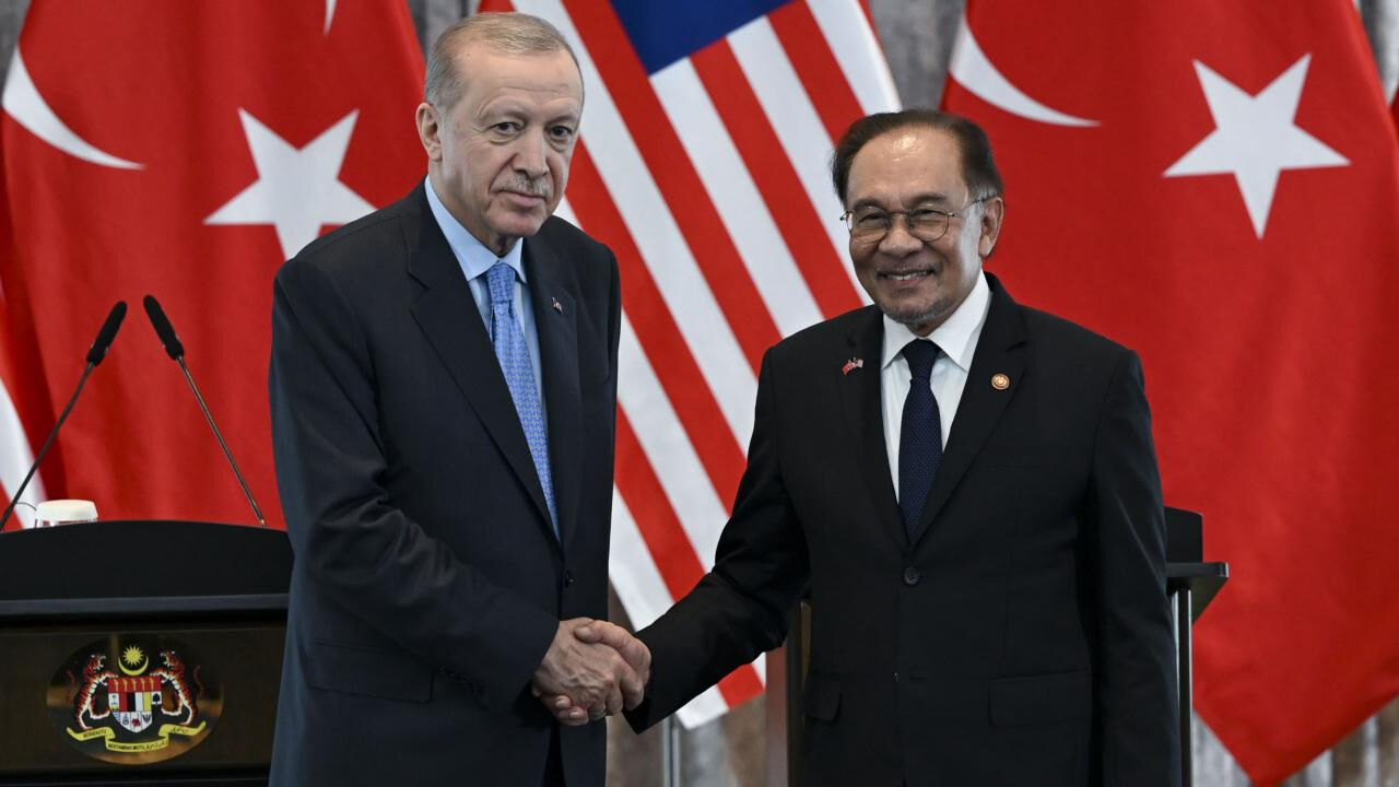 Erdoğan cesaretini ortaya koydu! Malezya ziyaretiyle ilgili gündeme damga vuran değerlendirme Erdoğan cesaretini ortaya koydu! Malezya ziyaretiyle ilgili gündeme damga vuran değerlendirme - 1. Resim