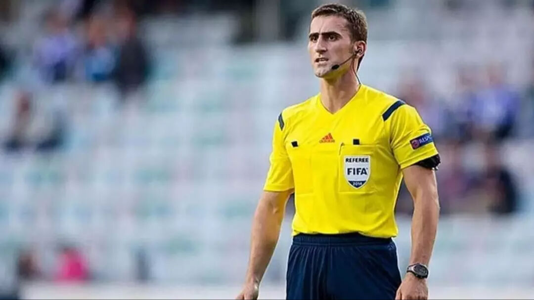 Fenerbahçe Anderlecht maçı hakemi Nikola Dabanovic kimdir, istatistikleri nasıl? Play off maçı için geri sayım başladı! Fenerbahçe Anderlecht maçı hakemi Nikola Dabanovic kimdir, istatistikleri nasıl? Play off maçı için geri sayım başladı! - 4. Resim